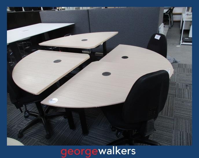 Workstation - Zenith - 4 person electric sit/stand pod - Maple/black - 2m - PR7054