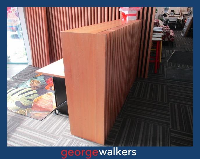 PR6512 Slat Wood Reception Counter & Panelling - George Walkers Office Furniture Megastore