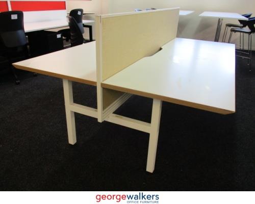 PR5639 - White Pod Station - George Walkers Office Furniture Megastore