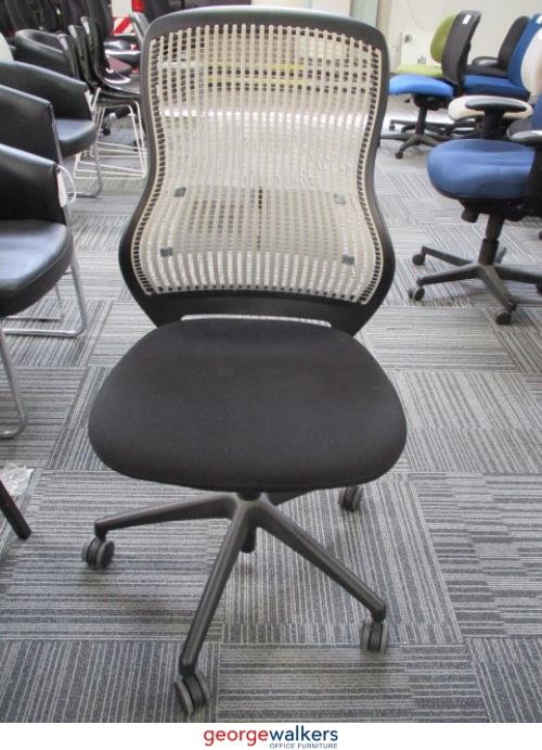 PR5504 - Black/White Formway Office Chair - George Walkers Office Furniture Megastore