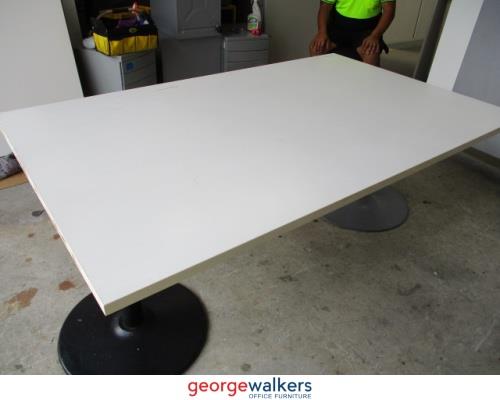 SM7 - White Meeting Table - George Walkers Office Furniture Megastore