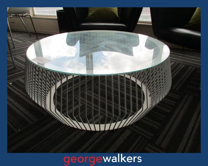 Coffee table – Basket style – Glass top – White – 90cm – PR7023