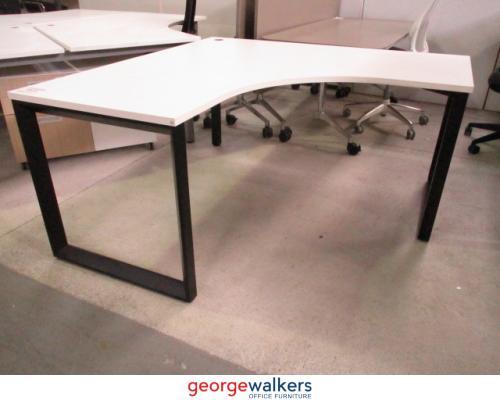 L-Shaped Desk Melteca Top White 1500mm