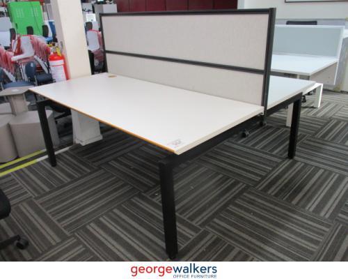 PR7890 - White/Wood Trim Pod System - George Walkers Office Furniture Megastore