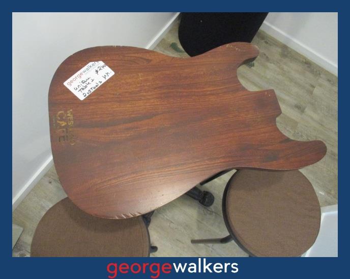 PR6516 Wood Guitar-shaped Table Set
