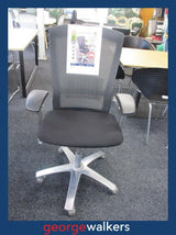 Formway Life chair - Alloy base - Adjustable arms - RRP $1,400+ - PR6980
