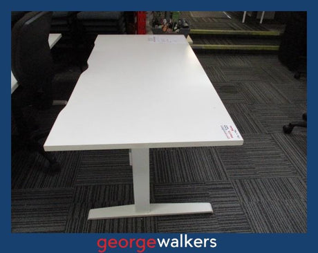 PR6253  White Linak Electric Desk 1.5M