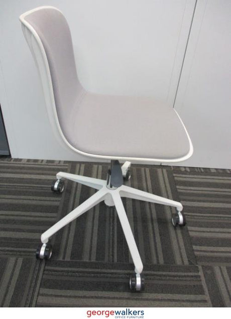 PR5709 - White/Grey Dragonfly  Meeting Chair - George Walkers Office Furniture Megastore