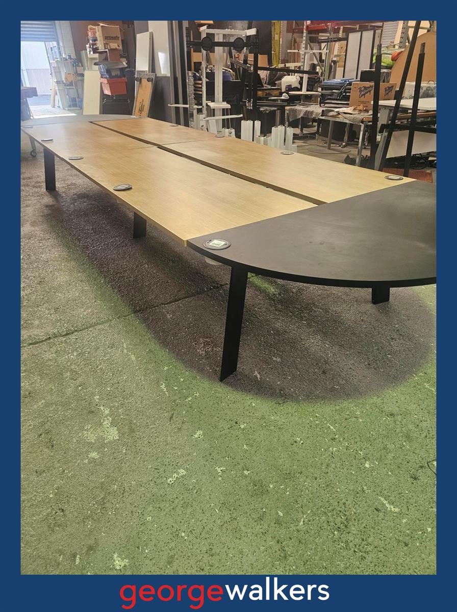 VL3  Touchdown Table 5m - George Walkers Office Furniture Megastore