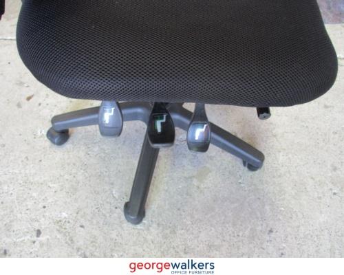 PR4453 - Black Office Chair - George Walkers Office Furniture Megastore