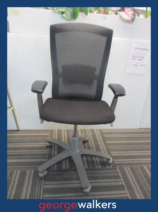 Formway Life chair - Ergonomic - Adjustable arms - RRP $1,400+ - PR6979