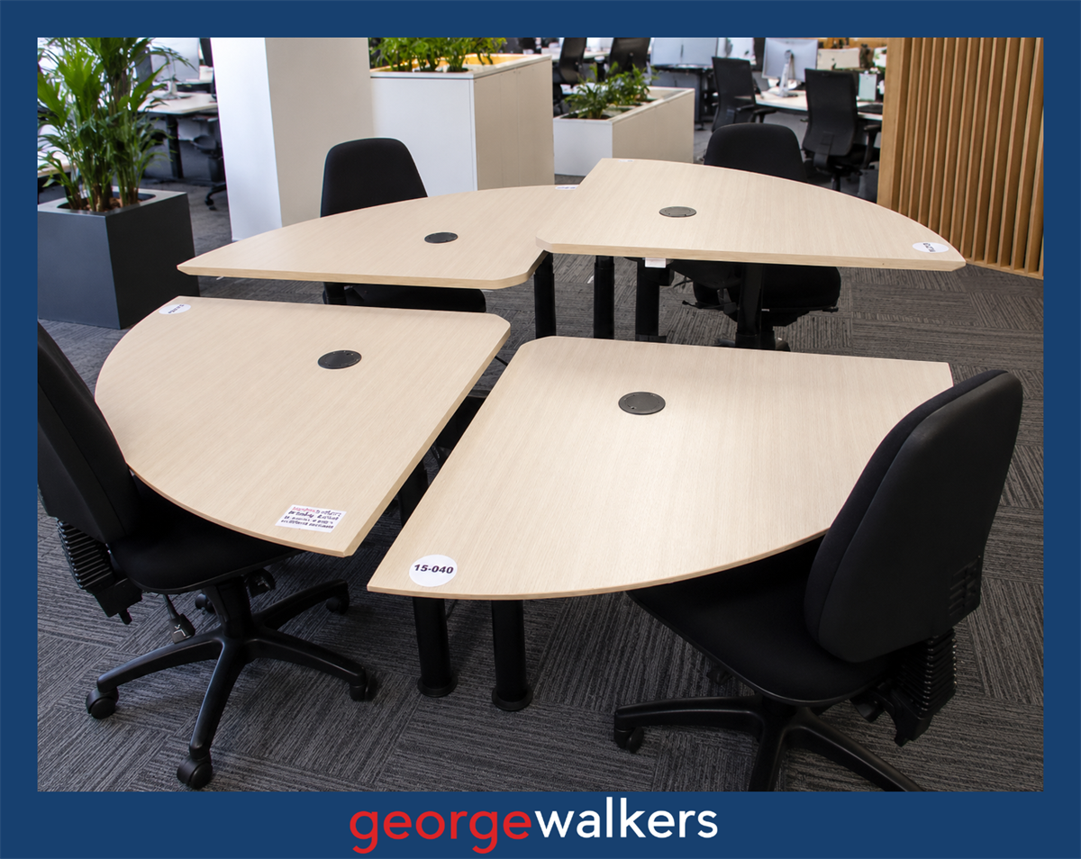 Workstation - Zenith - 4 person electric sit/stand pod - Maple/black - 2m - PR7054