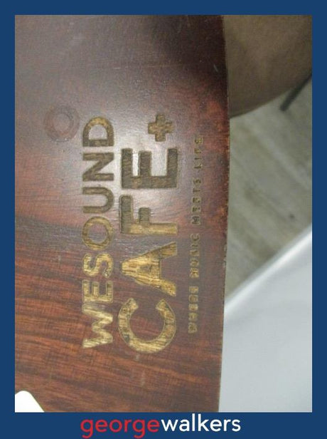 PR6516  Wood  Guitar-shaped Table Set