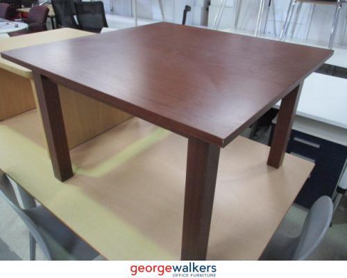 Table - Coffee Table - Veneer - Cherry - 800 x 800 x 500mm