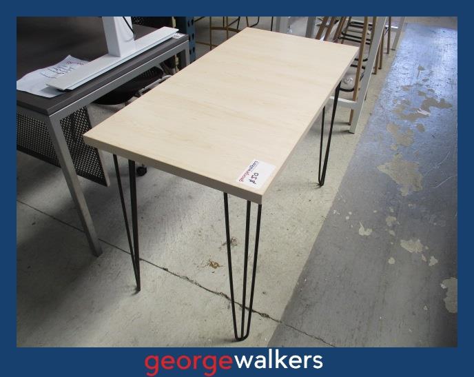Table – Maple melteca – Hairpin legs – Compact – PR6984