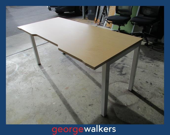 Maple Straight Desk