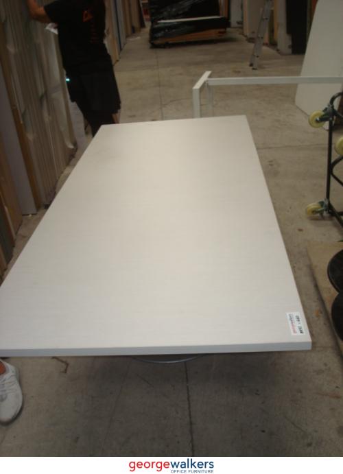 MK51 - Silver Strata Meeting Table - George Walkers Office Furniture Megastore