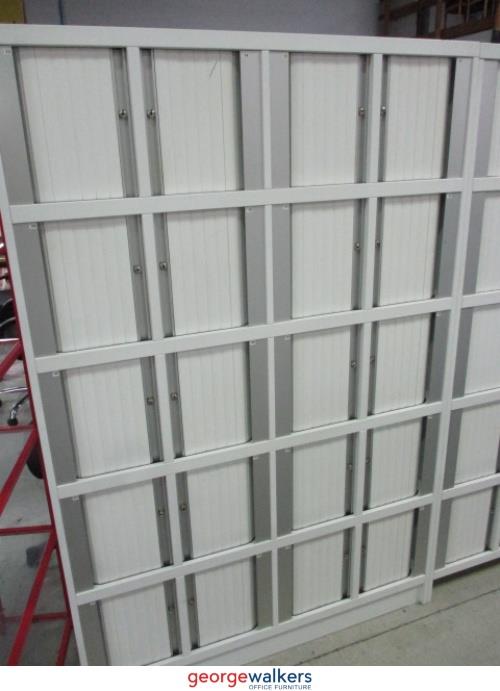 PR3993 - White 20 Door Locker - George Walkers Office Furniture Megastore