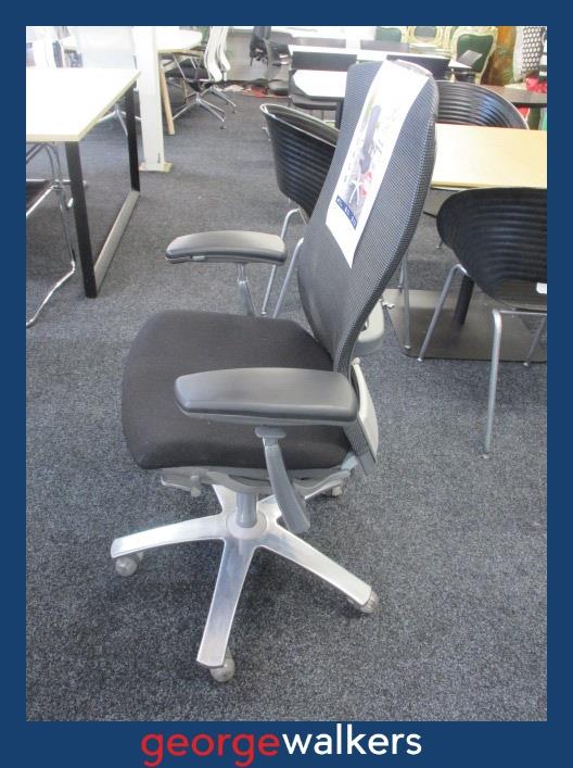 Formway Life chair - Alloy base - Adjustable arms - RRP $1,400+ - PR6980