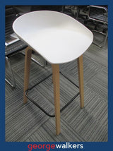 Barstool – Modern design – White – New – PR6985