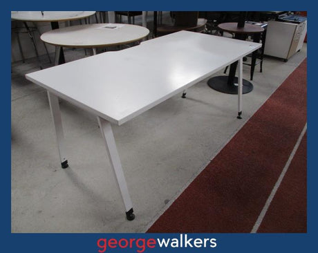 PR6236  White  Desk - George Walkers Office Furniture Megastore