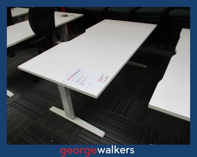 PR6254  White Linak Electric Desk 1.6M