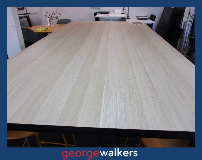 PR6365  Maple Woodgrain UFL Leaner and Barstool Set - George Walkers Office Furniture Megastore