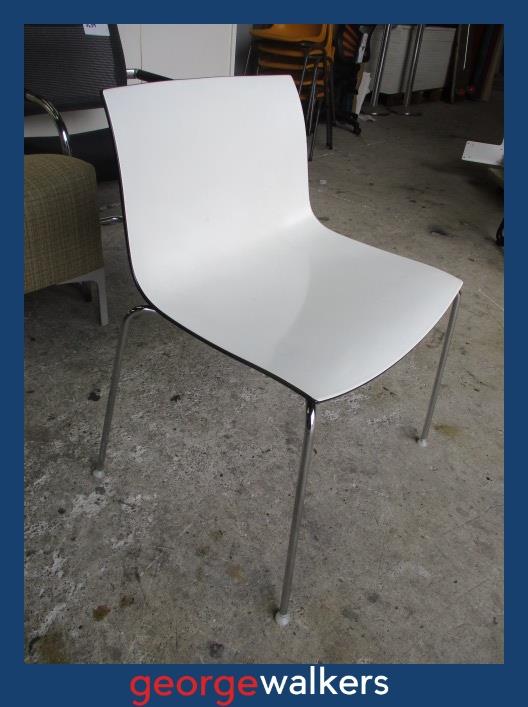 VL77  Black  Meeting Chair - George Walkers Office Furniture Megastore