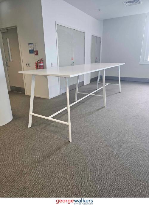 PR5091 - White Bar Leaner - George Walkers Office Furniture Megastore