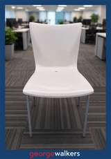 PR4769 - White Outdoor Chair