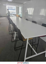 PR5091 - White Bar Leaner - George Walkers Office Furniture Megastore