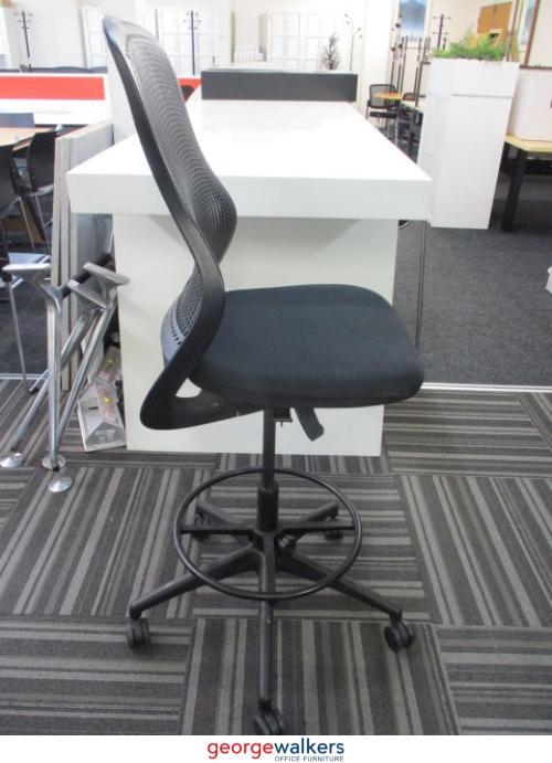 Chair High Rise Chair Formway Knoll Black Walkers Office