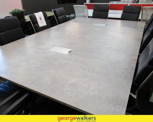 3-piece Top Boardroom Table Melteca - 3000 x 1800 x 720 mm