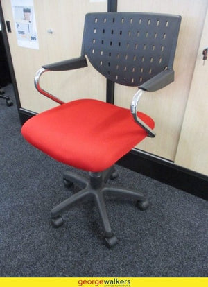 1x Office Chair New Entry Level Red/Black