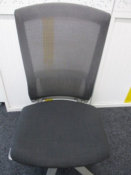 1x Office Chair FORMWAY LIFE Chair Grey