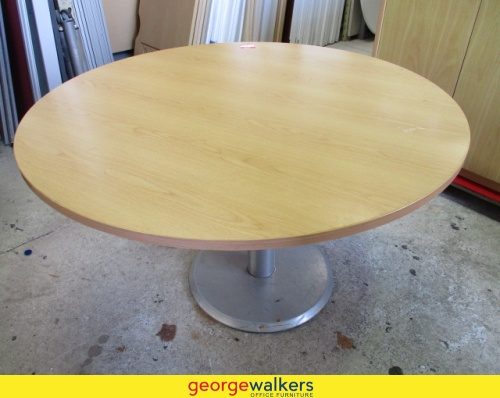 1200mm Round Meeting Table Oak Woodgrain