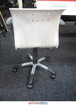 Chair - Meeting Room Chair - Countoured Back - White - CLEARANCE CHAIR