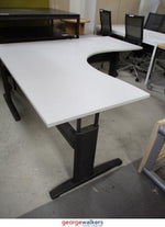 Desk - L-Shaped Desk - Metal Legs - White - 1800 x 1800 x 720mm