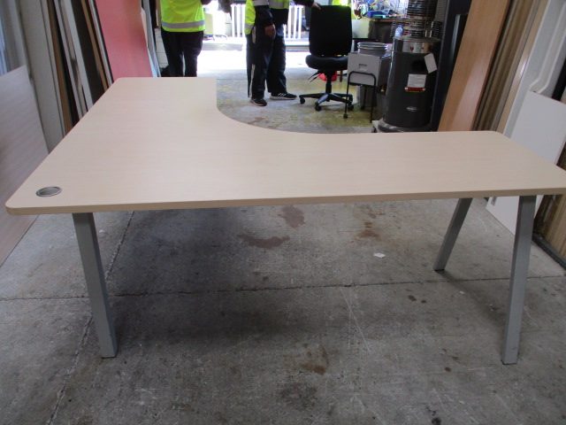 1800mm L-Shaped Workstation Desk Maple