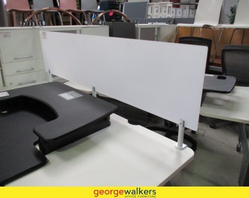 1x Desk Partition Mountable White - 1680 x 400 x 530 mm