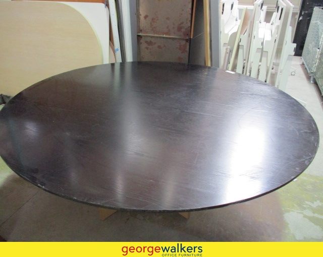Round Boardroom Table 1750mm