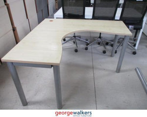 Desk - L-shaped Desk - Maple - 1400 x 1400 x 720 mm