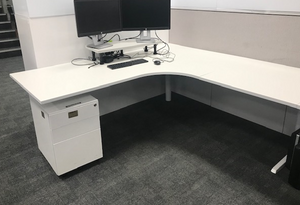 L-Shaped Office Workstation Office Table