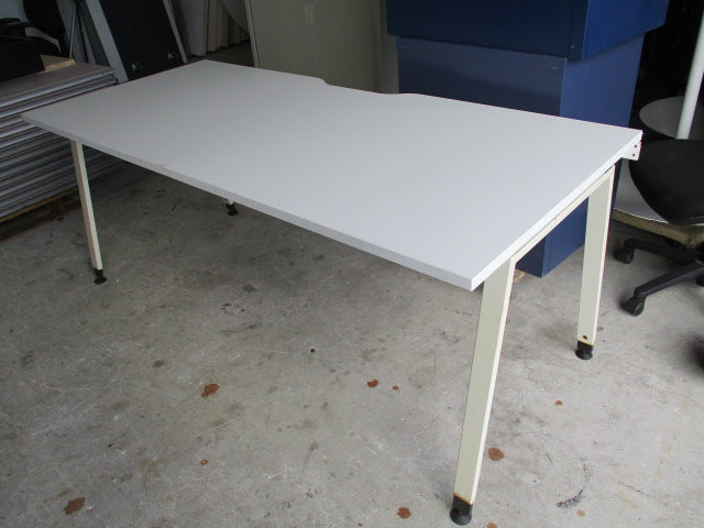 Straight Desk Metal Legs White - 1800 x 800 x 720 mm