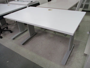 1200mm Straight Desk Melteca White