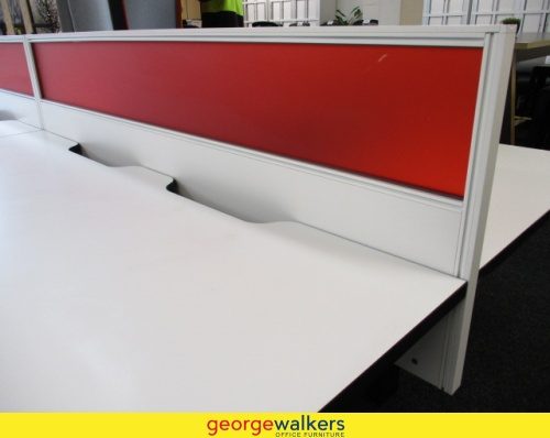 1800mM Desk Partition Red/White