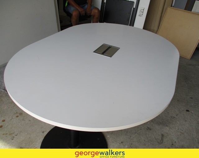 1x Oval Tabletop Meeting Table 1600 x 1100 mm