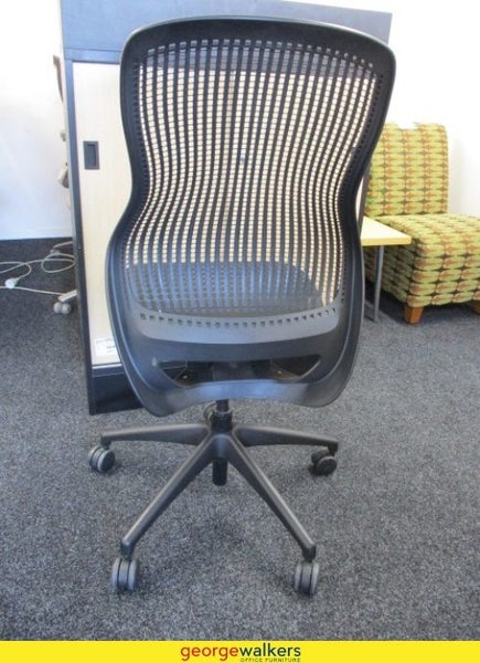 PR4743 - Black Knoll ReGeneration Office Chair